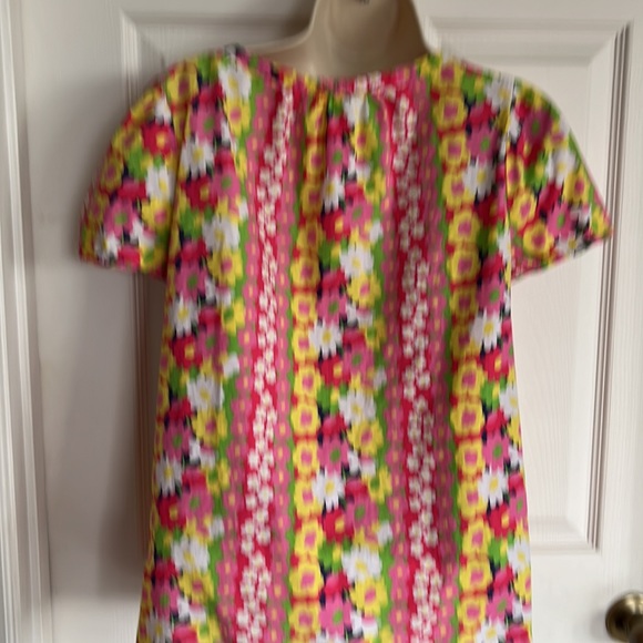 Lilly Pulitzer Short Sleeves Top - Picture 5 of 10